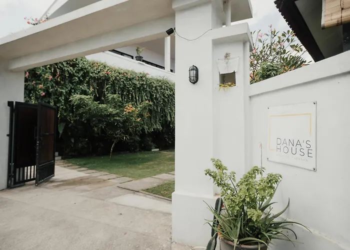 Dana's House 3* Selemadeg